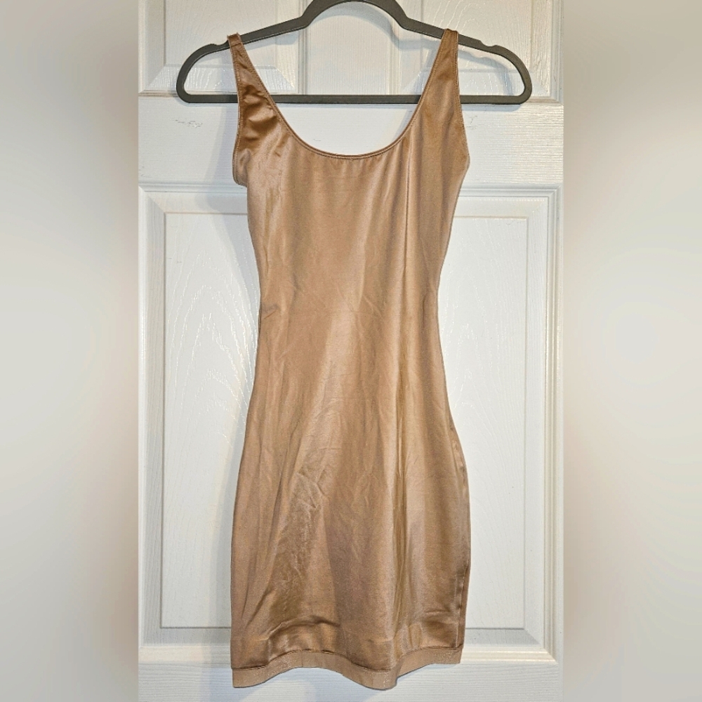 SPANX Simplicity nude full slip size Small excellent used condition